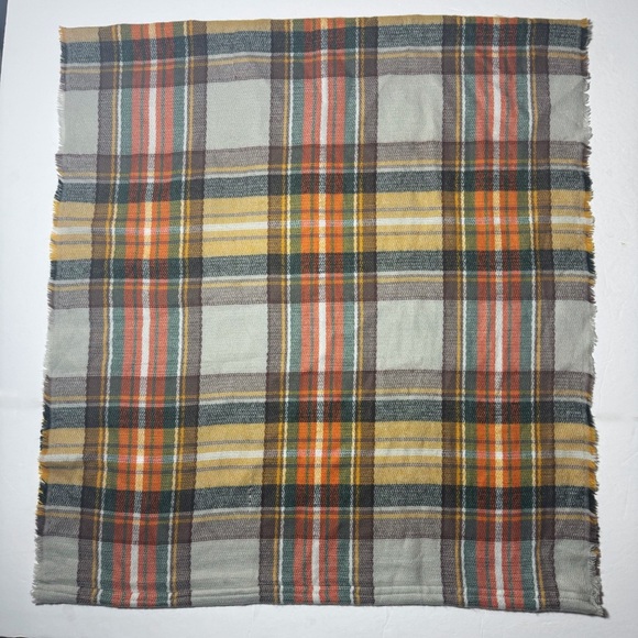 Look Plaid Infinity Scarf - Picture 4 of 6